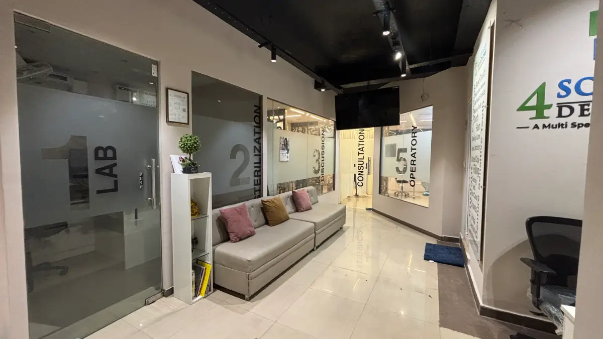 Image gallery marquee