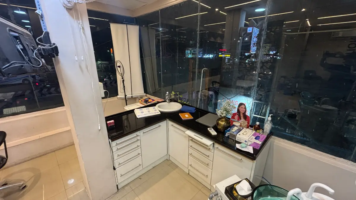 Image gallery marquee